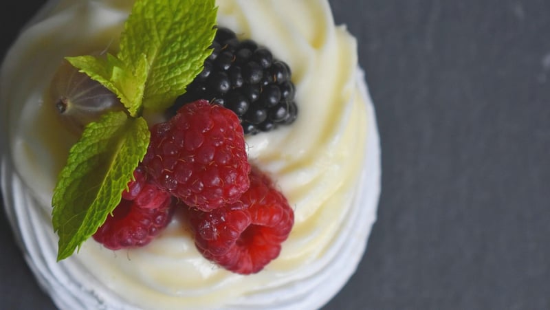 Berry Pavlova